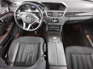 2012 Mercedes-Benz E 350 Luxury with VIN WDDHF5KB1CA588735, listed as a Copart auction lot 54622255 with 113,479 mi miles and Clean Title. Bid and sale history available at DreamBid. Image 8.