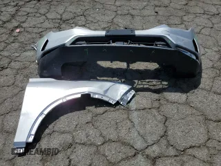 2024 VinFast VF 8 Plus z VIN RLLV1AFA3RH008297, wystawiony jako Copart lot #50979855 z przebiegiem 931 mil mil oraz Szkoda całkowita • Salvage title. Historia ofert i sprzedaży dostępna na DreamBid. Obrazek 15.