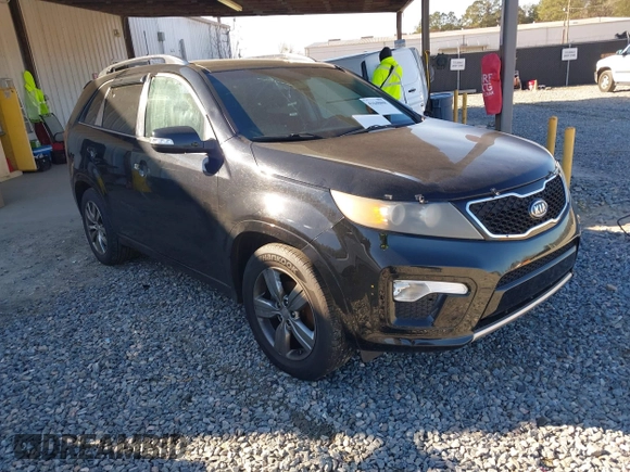 2011 Kia Sorento SX with VIN 5XYKW4A28BG164298, listed as a IAAI auction lot 41648808 with 233,261 mi miles. Bid and sale history available at carsss.com. Image 1.