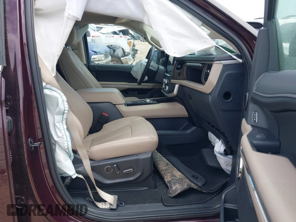 2024 Ford Expedition Max Limited с VIN 1FMJK1K80REA42655, выставлен на аукционе IAAI как лот 42190897 с пробегом 18 445 миль миль и . История ставок и продаж доступна на DreamBid. Изображение 5.