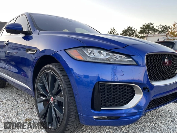 2017 Jaguar F-Pace with VIN SADCP2BV7HA059876, listed as a Copart auction lot 75567304 with 43,310 mi miles and Salvage title. Bid and sale history available at DreamBid. Image 1.