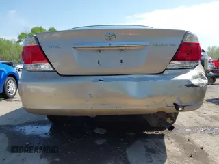 2006 Toyota Camry STD with VIN 4T1BE32K16U680241, listed as a IAAI auction lot 42002721 with 188,867 mi miles. Bid and sale history available at carsss.com. Image 6.