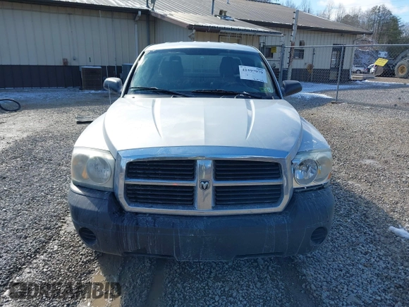 2005 Dodge Dakota ST with VIN 1D7HE22K85S329397, listed as a IAAI auction lot 41597979 with 189,390 mi miles and . Bid and sale history available at DreamBid. Image 12.