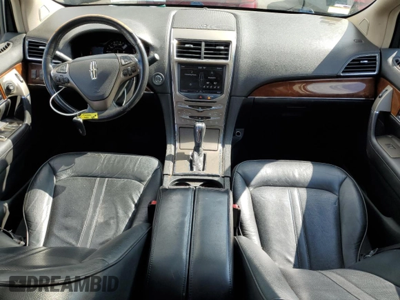 2013 Lincoln MKX with VIN 2LMDJ8JK9DBL13338, listed as a Copart auction lot 68213674 with 178,071 mi miles and Clean Title. Bid and sale history available at DreamBid. Image 8.