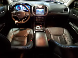 2015 Chrysler 300 Limited with VIN 2C3CCARG3FH803582, listed as a Copart auction lot 87930905 with 58,750 mi miles and Salvage Title. Bid and sale history available at carsss.com. Image 8.