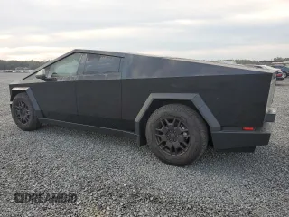 2024 Tesla Cybertruck z VIN 7G2CEHED0RA022596, wystawiony jako Copart lot #77222434 z przebiegiem Nie podano mil oraz Nie do naprawy • Non repairable. Historia ofert i sprzedaży dostępna na DreamBid. Obrazek 2.