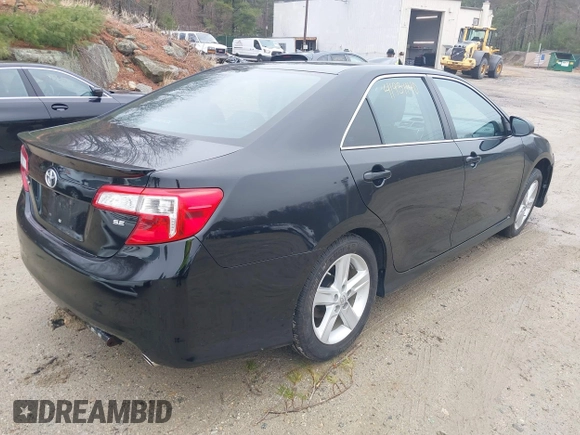 2013 Toyota Camry L with VIN 4T1BF1FK6DU300030, listed as a IAAI auction lot 41931140 with 99,536 mi miles. Bid and sale history available at carsss.com. Image 4.