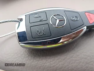 2001 Mercedes-Benz S 320/430/500 z VIN WDBNG70J71A174855, wystawiony jako IAAI lot #42036824 z przebiegiem Nie podano mil oraz . Historia ofert i sprzedaży dostępna na DreamBid. Obrazek 11.