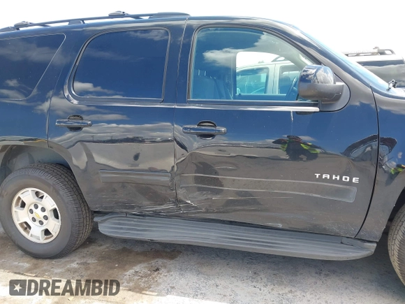 2013 Chevrolet Tahoe LS with VIN 1GNSCAE04DR104790, listed as a IAAI auction lot 42225652 with 119,948 mi miles and . Bid and sale history available at DreamBid. Image 6.