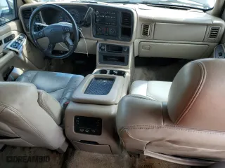 2003 Chevrolet Suburban Z71 with VIN 3GNFK16Z53G187310, listed as a Copart auction lot 51838245 with 278,585 mi miles and Salvage Title. Bid and sale history available at carsss.com. Image 8.
