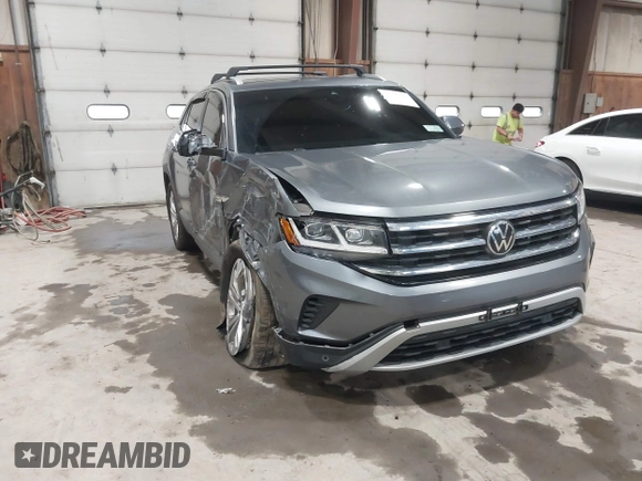 2021 Volkswagen Atlas SEL z VIN 1V2BE2CA6MC203777, wystawiony jako IAAI lot #42507511 z przebiegiem 76 358 mil mil oraz . Historia ofert i sprzedaży dostępna na DreamBid. Obrazek 17.