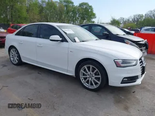 2015 Audi A4 Premium Plus z VIN WAUFFAFL5FN038820, wystawiony jako IAAI lot #42030913 z przebiegiem 96 208 mil mil oraz . Historia ofert i sprzedaży dostępna na DreamBid. Obrazek 1.