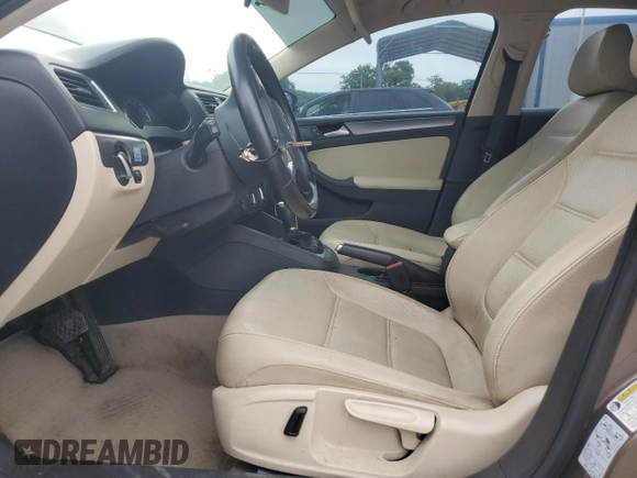 2014 Volkswagen Jetta TDI с VIN 3VWLL7AJ4EM257751, выставлен на аукционе Copart как лот 56635895 с пробегом 163 561 миль миль и Списание • Salvage title. История ставок и продаж доступна на DreamBid. Изображение 7.