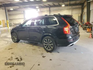 2017 Volvo XC90 Momentum z VIN YV4A22PK9H1155019, wystawiony jako Copart lot #53940565 z przebiegiem 115 227 mil mil oraz Szkoda całkowita • Salvage title. Historia ofert i sprzedaży dostępna na DreamBid. Obrazek 2.