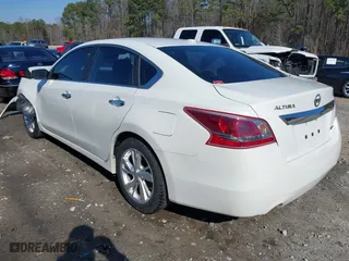 2013 Nissan Altima 2.5 SL with VIN 1N4AL3AP1DN532932, listed as a IAAI auction lot 41620524 with 160,515 mi miles. Bid and sale history available at carsss.com. Image 3.