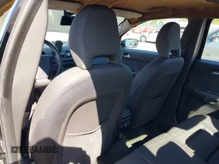 2005 Volvo S40 with VIN YV1MS382852109136, listed as a IAAI auction lot 42122931 with 151,720 mi miles. Bid and sale history available at carsss.com. Image 15.