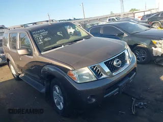 2008 Nissan Pathfinder S z VIN 5N1AR18B78C606441, wystawiony jako IAAI lot #42044882 z przebiegiem 135 058 mil mil oraz . Historia ofert i sprzedaży dostępna na DreamBid. Obrazek 1.