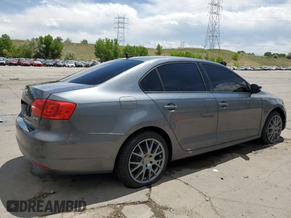 2012 Volkswagen Jetta SE z VIN 3VWDX7AJXCM396871, wystawiony jako Copart lot #57594565 z przebiegiem 45 604 mil mil oraz Szkoda całkowita • Salvage title. Historia ofert i sprzedaży dostępna na DreamBid. Obrazek 3.