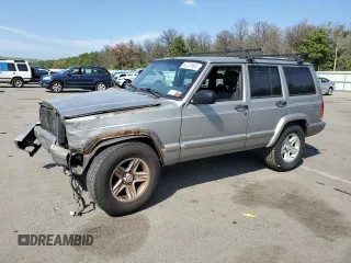 2000 Jeep Cherokee Limited with VIN 1J4FF68S4YL260990, listed as a Copart auction lot 70560674 with 265,934 mi miles and Non Repairable. Bid and sale history available at carsss.com. Image 1.