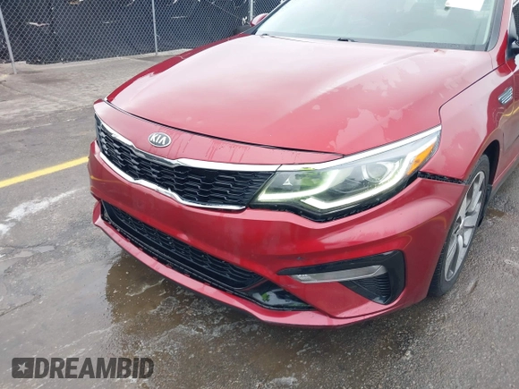 2020 Kia Optima LX with VIN 5XXGT4L35LG416812, listed as a IAAI auction lot 41904764 with 146,381 mi miles and . Bid and sale history available at carsss.com. Image 18.