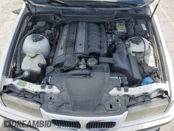 1997 BMW M3 z VIN WBSCD9326VEE06423, wystawiony jako Copart lot #54953975 z przebiegiem 193 185 mil mil oraz Szkody całkowita. Historia ofert i sprzedaży dostępna na DreamBid. Obrazek 11.
