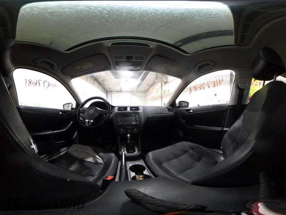 2011 Volkswagen Jetta SE z VIN 3VWDZ7AJ9BM323290, wystawiony jako IAAI lot #41877681 z przebiegiem 115 307 mil mil oraz . Historia ofert i sprzedaży dostępna na DreamBid. Obrazek 19.