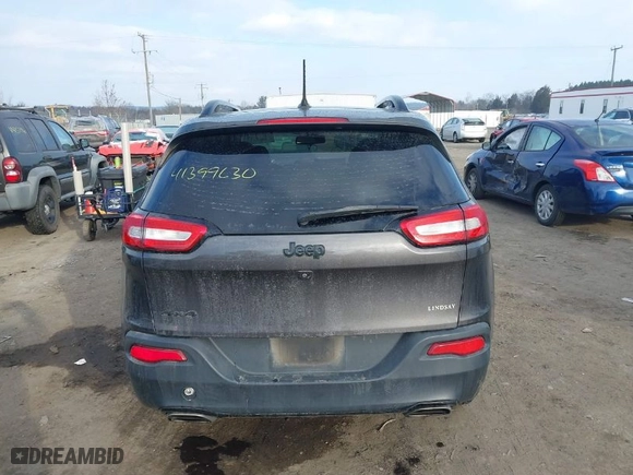 2018 Jeep Cherokee Latitude with VIN 1C4PJMCX9JD547578, listed as a IAAI auction lot 41399630 with 97,199 mi miles. Bid and sale history available at carsss.com. Image 16.