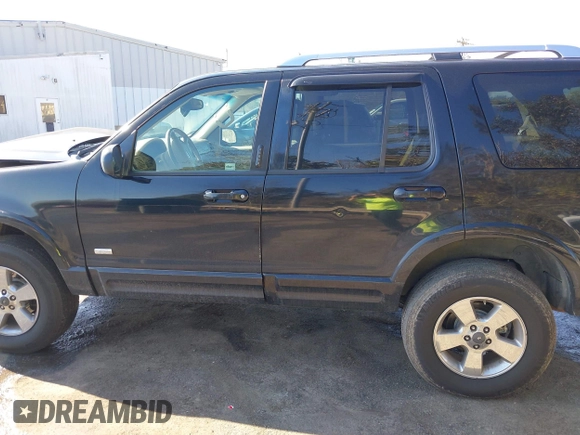 2003 Ford Explorer z VIN 1FMZU85W33ZB13900, wystawiony jako IAAI lot #41479457 z przebiegiem 291 965 mil mil oraz . Historia ofert i sprzedaży dostępna na DreamBid. Obrazek 14.