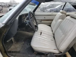 1972 Oldsmobile 88 z VIN 3N67U2M533910, wystawiony jako Copart lot #51184465 z przebiegiem 58 260 mil mil oraz Czysty tytuł • Clean title. Historia ofert i sprzedaży dostępna na DreamBid. Obrazek 7.