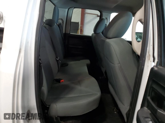 2016 Ram 1500 Express z VIN 1C6RR7FTXGS413959, wystawiony jako Copart lot #52417475 z przebiegiem 201 028 mil mil oraz Szkoda całkowita • Salvage title. Historia ofert i sprzedaży dostępna na DreamBid. Obrazek 10.