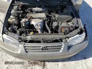 1999 Toyota Camry LE z VIN 4T1BG22K8XU426130, wystawiony jako Copart lot #87368604 z przebiegiem 276 204 mil mil oraz Szkoda całkowita • Salvage title. Historia ofert i sprzedaży dostępna na DreamBid. Obrazek 12.