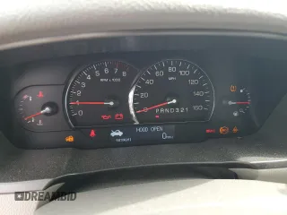 2010 Cadillac DTS 1SA z VIN 1G6KA5EY2AU135849, wystawiony jako Copart lot #79930734 z przebiegiem 98 396 mil mil oraz Nie do naprawy • Non repairable. Historia ofert i sprzedaży dostępna na DreamBid. Obrazek 9.