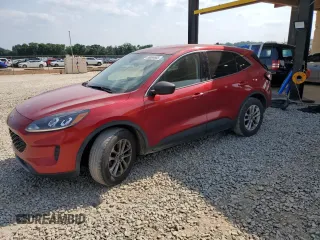 2022 Ford Escape SE with VIN 1FMCU0G68NUA21315, listed as a Copart auction lot 59694685 with 67,924 mi miles and Salvage title. Bid and sale history available at DreamBid. Image 1.