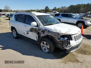 2015 Jeep Compass Latitude with VIN 1C4NJCEB2FD401761, listed as a Copart auction lot 49215505 with 154,896 mi miles and Salvage Title. Bid and sale history available at carsss.com. Image 4.