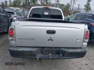 2007 Mitsubishi Raider LS with VIN 1Z7HC28K57S109584, listed as a IAAI auction lot 41498422 with 329,680 mi miles. Bid and sale history available at carsss.com. Image 16.