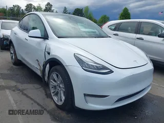 2022 Tesla Model Y Long Range z VIN 7SAYGDEE6NF419332, wystawiony jako IAAI lot #42020974 z przebiegiem 55 680 mil mil oraz . Historia ofert i sprzedaży dostępna na DreamBid. Obrazek 1.
