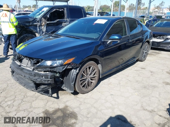2021 Toyota Camry SE Nightshade with VIN 4T1G11AK6MU526029, listed as a IAAI auction lot 41626272 with 82,987 mi miles and . Bid and sale history available at DreamBid. Image 18.