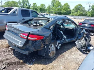 2020 Ford Fusion SE with VIN 3FA6P0HD6LR198106, listed as a IAAI auction lot 42647519 with 50,983 mi miles and . Bid and sale history available at DreamBid. Image 4.