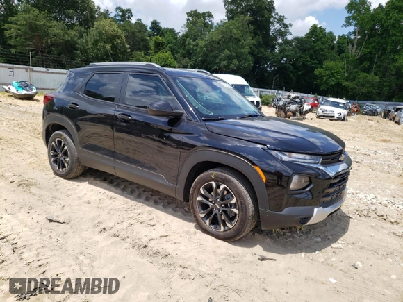 2021 Chevrolet TrailBlazer LT with VIN KL79MPS28MB083896, listed as a Copart auction lot 57450994 with 30,187 mi miles and Salvage Title. Bid and sale history available at DreamBid. Image 4.