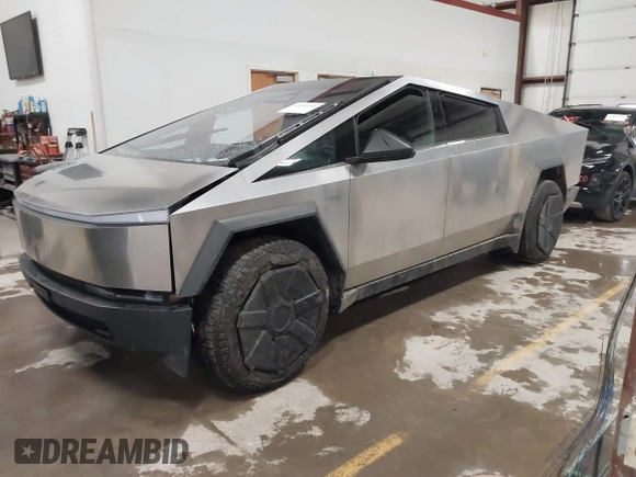 2024 Tesla Cybertruck with VIN 7G2CEHED0RA009086, listed as a IAAI auction lot 41855548 with 15,507 mi miles. Bid and sale history available at carsss.com. Image 2.