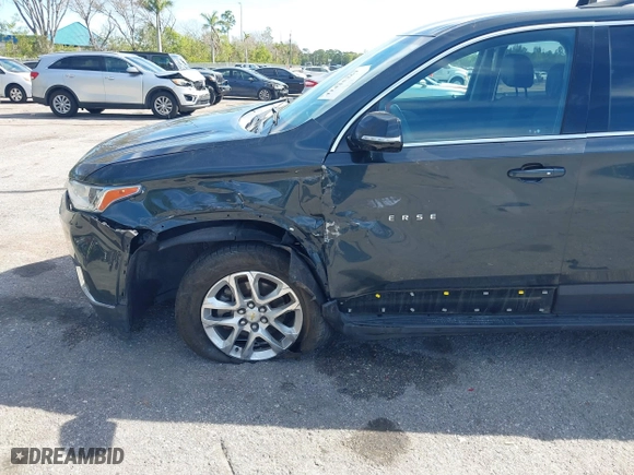 2018 Chevrolet Traverse LT Cloth with VIN 1GNEVGKW1JJ265935, listed as a IAAI auction lot 41425361 with 70,397 mi miles. Bid and sale history available at carsss.com. Image 6.
