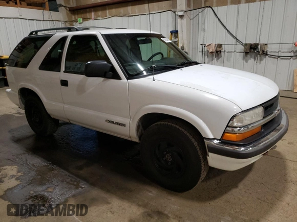 1999 Chevrolet Blazer LS with VIN 1GNCT18W5XK136973, listed as a Copart auction lot 60284865 with 199,759 mi miles and Clean title. Bid and sale history available at DreamBid. Image 4.