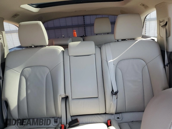 2015 Audi Q7 Premium Plus z VIN WA1LGAFE8FD014144, wystawiony jako Copart lot #56040275 z przebiegiem 100 214 mil mil oraz Szkoda całkowita • Salvage title. Historia ofert i sprzedaży dostępna na DreamBid. Obrazek 10.