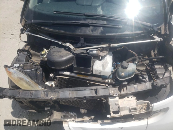 2010 Smart fortwo Pure z VIN WMEEJ3BA4AK342214, wystawiony jako Copart lot #62726614 z przebiegiem 110 472 mil mil oraz Szkoda całkowita • Salvage title. Historia ofert i sprzedaży dostępna na DreamBid. Obrazek 12.