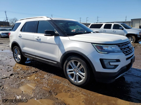 2017 Ford Explorer XLT with VIN 1FM5K8D88HGB69602, listed as a Copart auction lot 47829785 with 149,632 mi miles and Salvage Title. Bid and sale history available at carsss.com. Image 4.