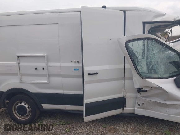 2020 Ford Transit Cargo z VIN 1FTBR1C82LKA61834, wystawiony jako IAAI lot #37802870 z przebiegiem Nie podano mil oraz . Historia ofert i sprzedaży dostępna na DreamBid. Obrazek 12.