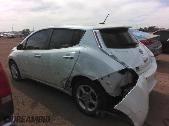 2015 Nissan LEAF S z VIN 1N4AZ0CP4FC302536, wystawiony jako Copart lot #56734025 z przebiegiem 55 940 mil mil oraz Szkoda całkowita • Salvage title. Historia ofert i sprzedaży dostępna na DreamBid. Obrazek 2.