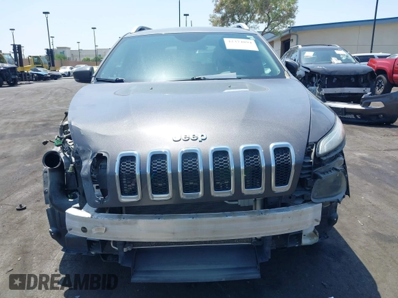 2018 Jeep Cherokee Latitude Plus с VIN 1C4PJLLX0JD523874, выставлен на аукционе IAAI как лот 42374894 с пробегом 77 086 миль миль и . История ставок и продаж доступна на DreamBid. Изображение 13.
