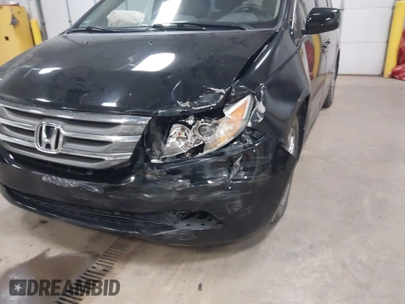 2013 Honda Odyssey EX-L с VIN 5FNRL5H63DB052881, выставлен на аукционе IAAI как лот 42182363 с пробегом 235 481 миль миль и . История ставок и продаж доступна на DreamBid. Изображение 6.