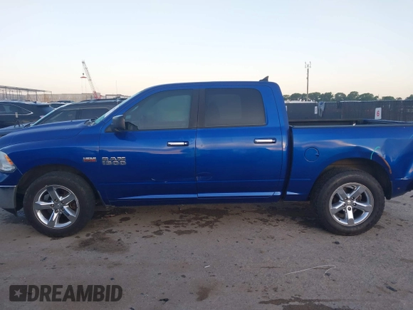 2018 Ram 1500 Harvest с VIN 1C6RR6LT2JS105979, выставлен на аукционе IAAI как лот 42494221 с пробегом 196 388 миль миль и . История ставок и продаж доступна на DreamBid. Изображение 14.